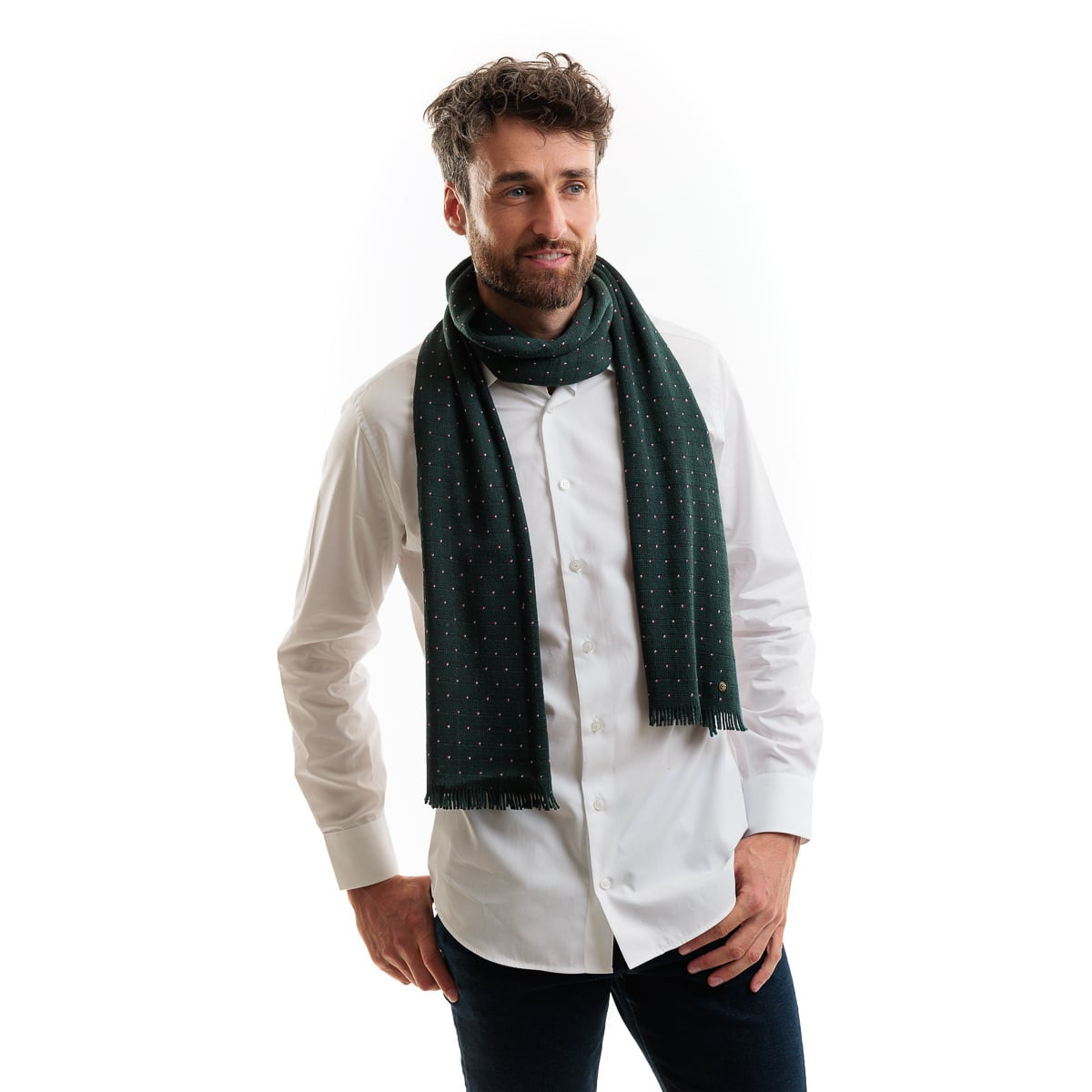 Écharpe homme : comment la choisir selon sa tenue et son look Écharpe homme : comment la choisir selon sa tenue et son look