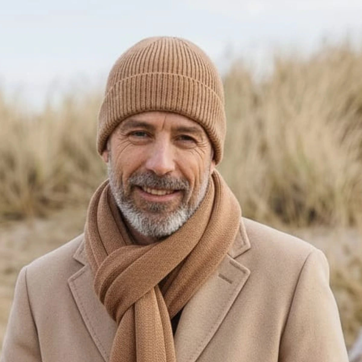 Bonnet en laine mérinos pour homme coloris Camel Aubrac, maille 3D à revers – PALÂBA
