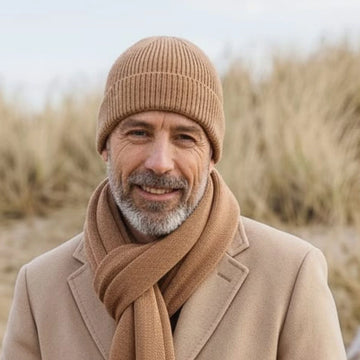Bonnet en laine mérinos pour homme coloris Camel Aubrac, maille 3D à revers – PALÂBA