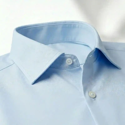 Chemise en twill de coton ajustée bleu ciel
