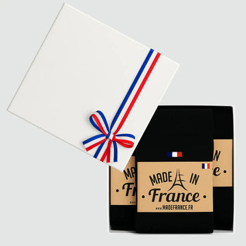 Coffret cadeau ouvert avec 3 paires de chaussettes homme noires tricotées en France – PALÂBA